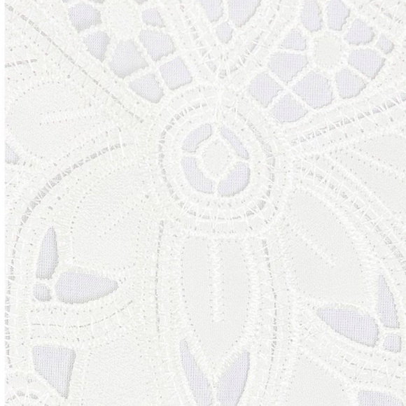 Yumi Kim - Picture 3 of 4